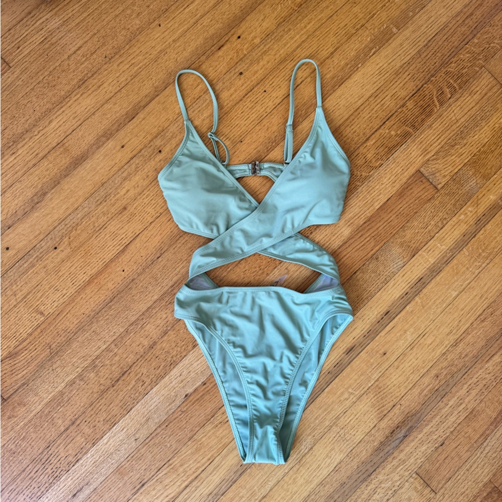 SHEIN One Piece Green Swimsuit with cutouts